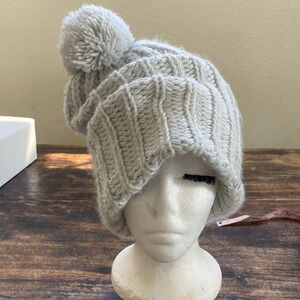 Billabong chunky baby blue knit beanie Pom Pom one size